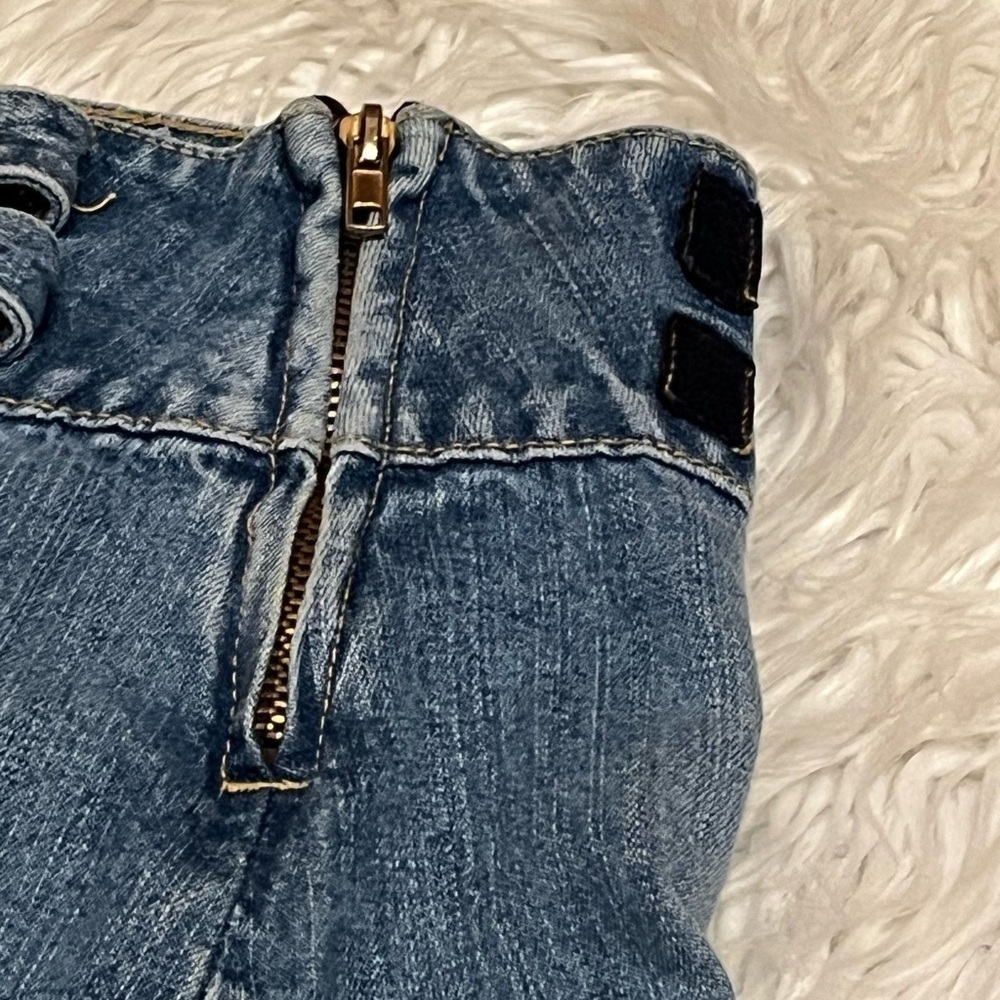 Bongo LET ME B Micro Mini Flounce Denim Jean Skirt Double Buckle - Picture 6 of 11